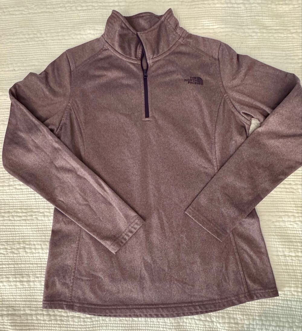 The North Face Women's Fleece Pullover Tech Glacier 1/4 Zip - Size
Medium Purple